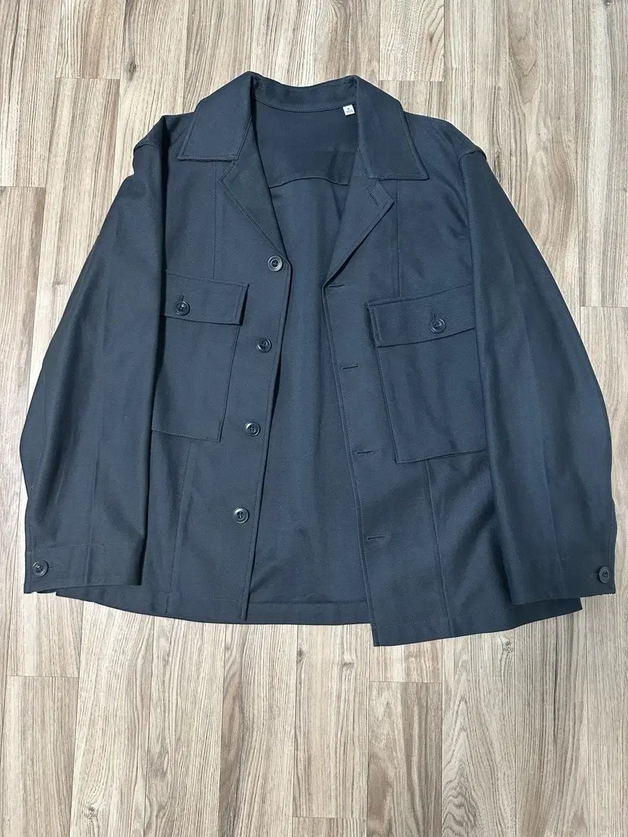 Uniqlo U Jacket size M sells