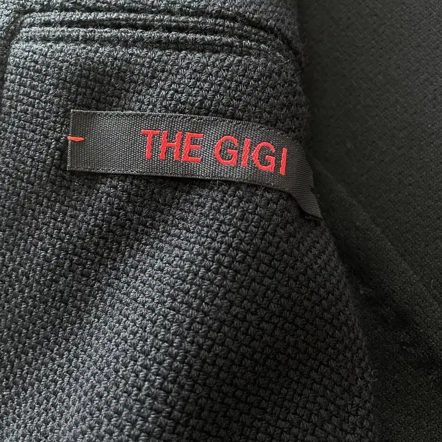 The GIGI(by 지지 볼리올리) 금장 더블 자켓 italy made