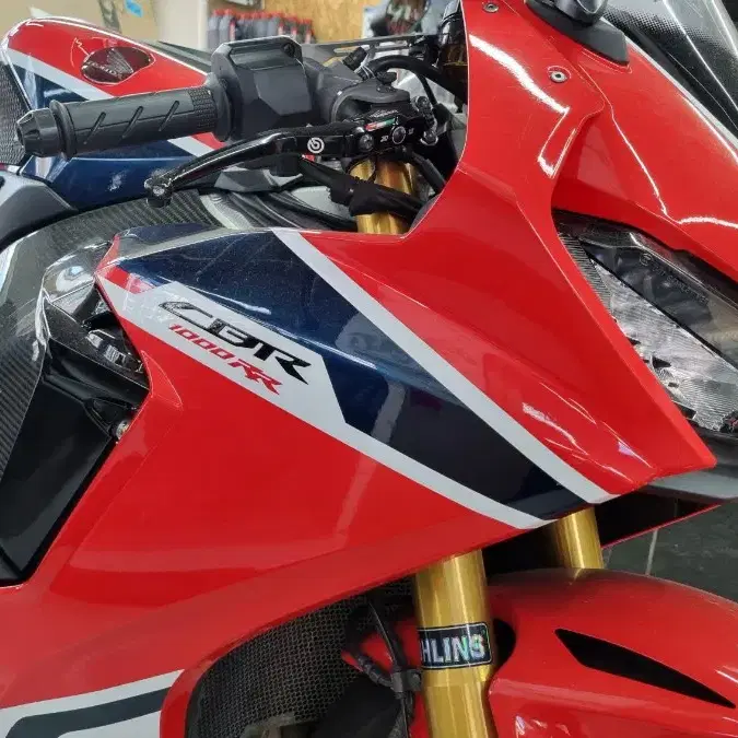 긴급!!cbr1000rr sp 2018 45000km