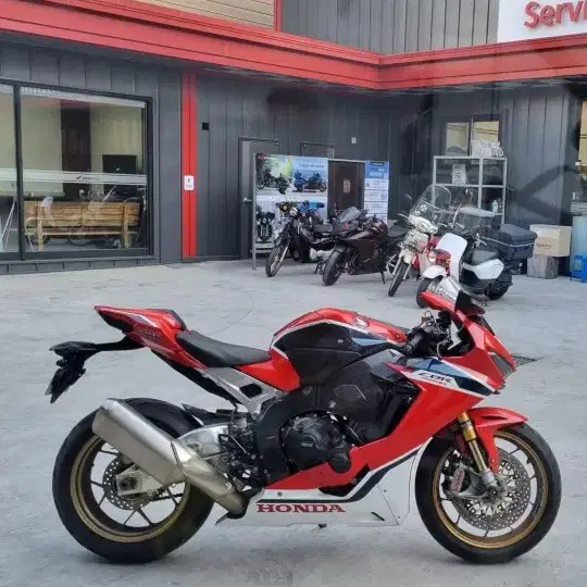 긴급!!cbr1000rr sp 2018 45000km