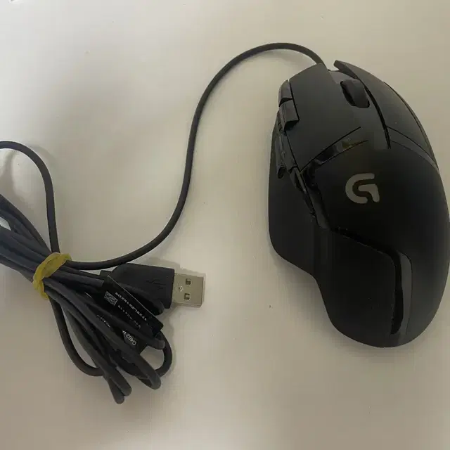 로지텍 G402