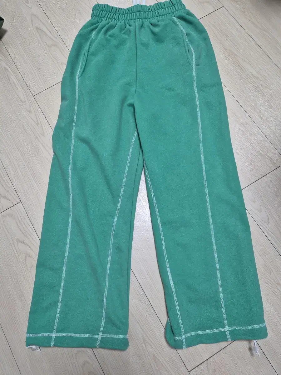 Training pants for sale, size 32, new.