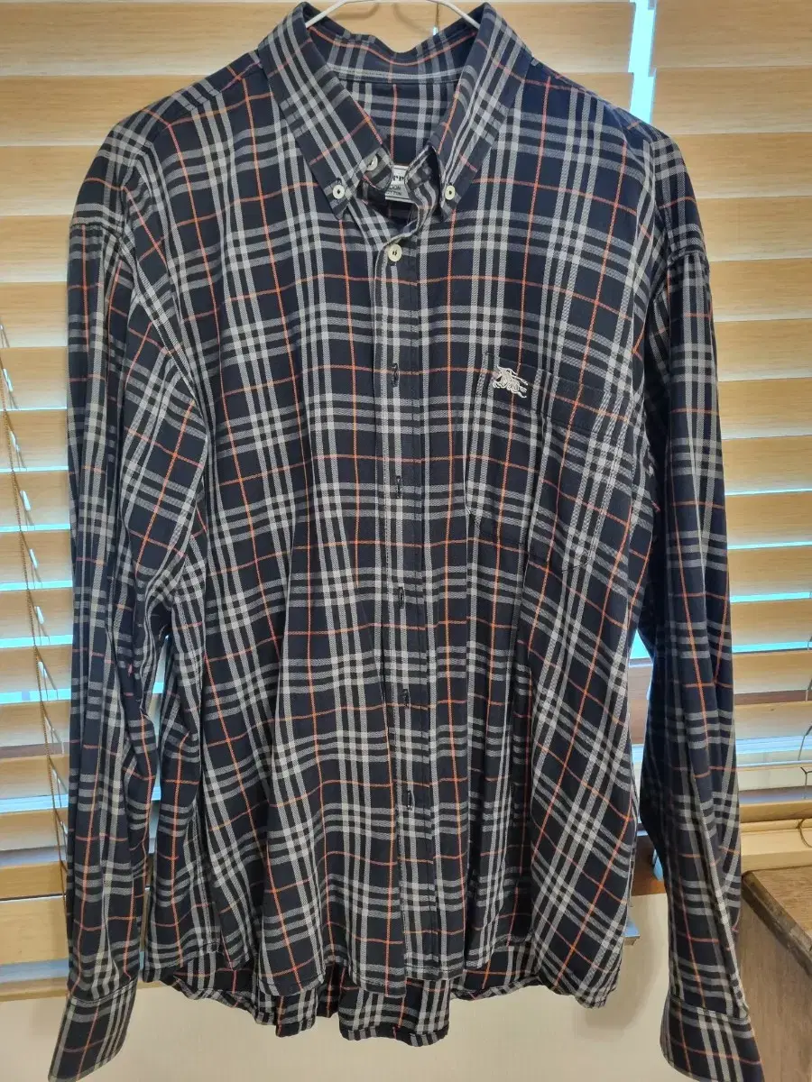 Burberry Check South 105