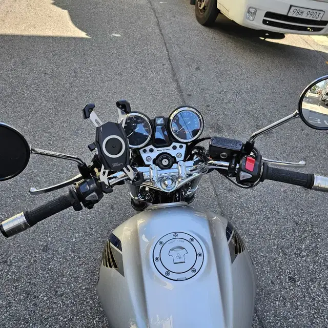 cb400 revo cb400 revo 깔끔한튜닝 엄정깨끗해요