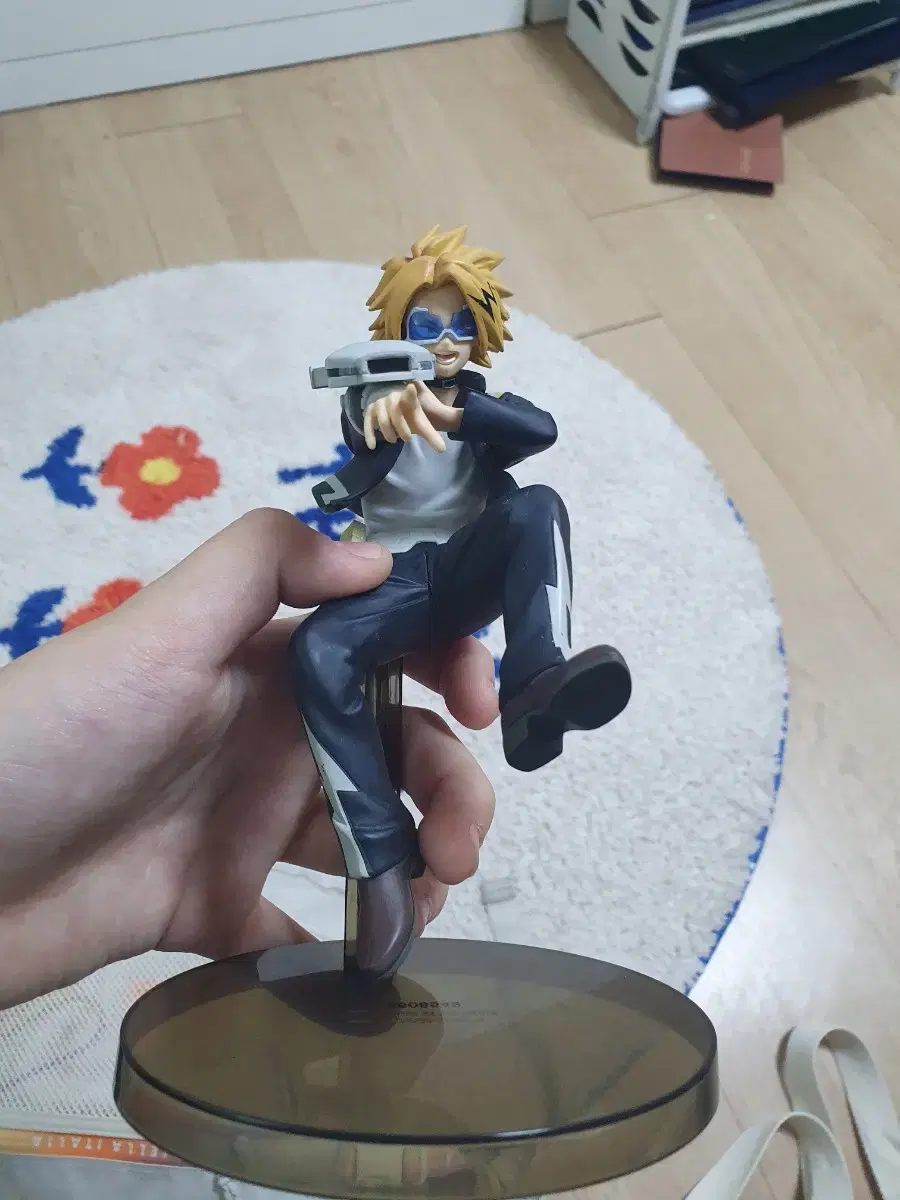 Disposal of Nahia Goods Figures Quick sale (Bakugo, Denki)