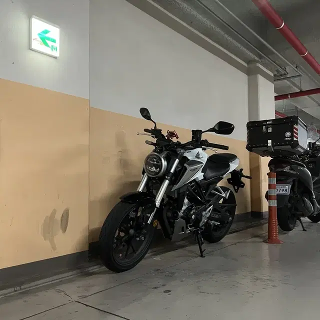 혼다 CB125R 20년식 10300km 블박O