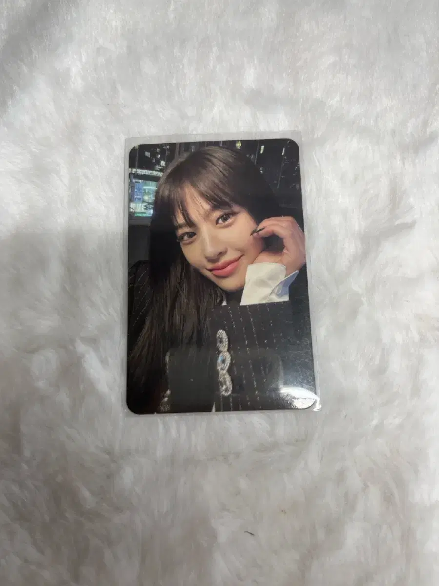 ive iamyujinphotocard