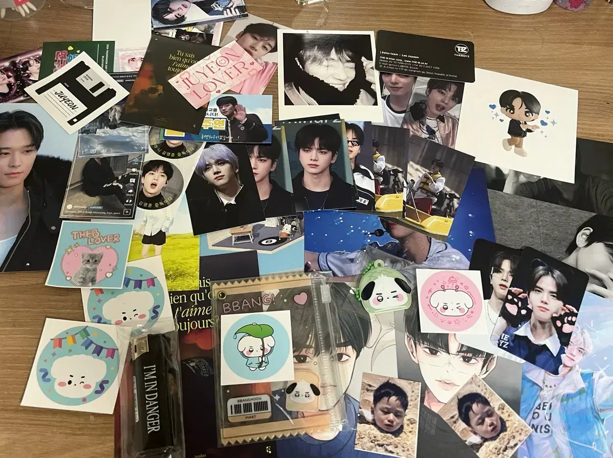 The Boyz juyeon younghoon unofficial goods bulk wts Derby6th Juyeon's Birthday Kit