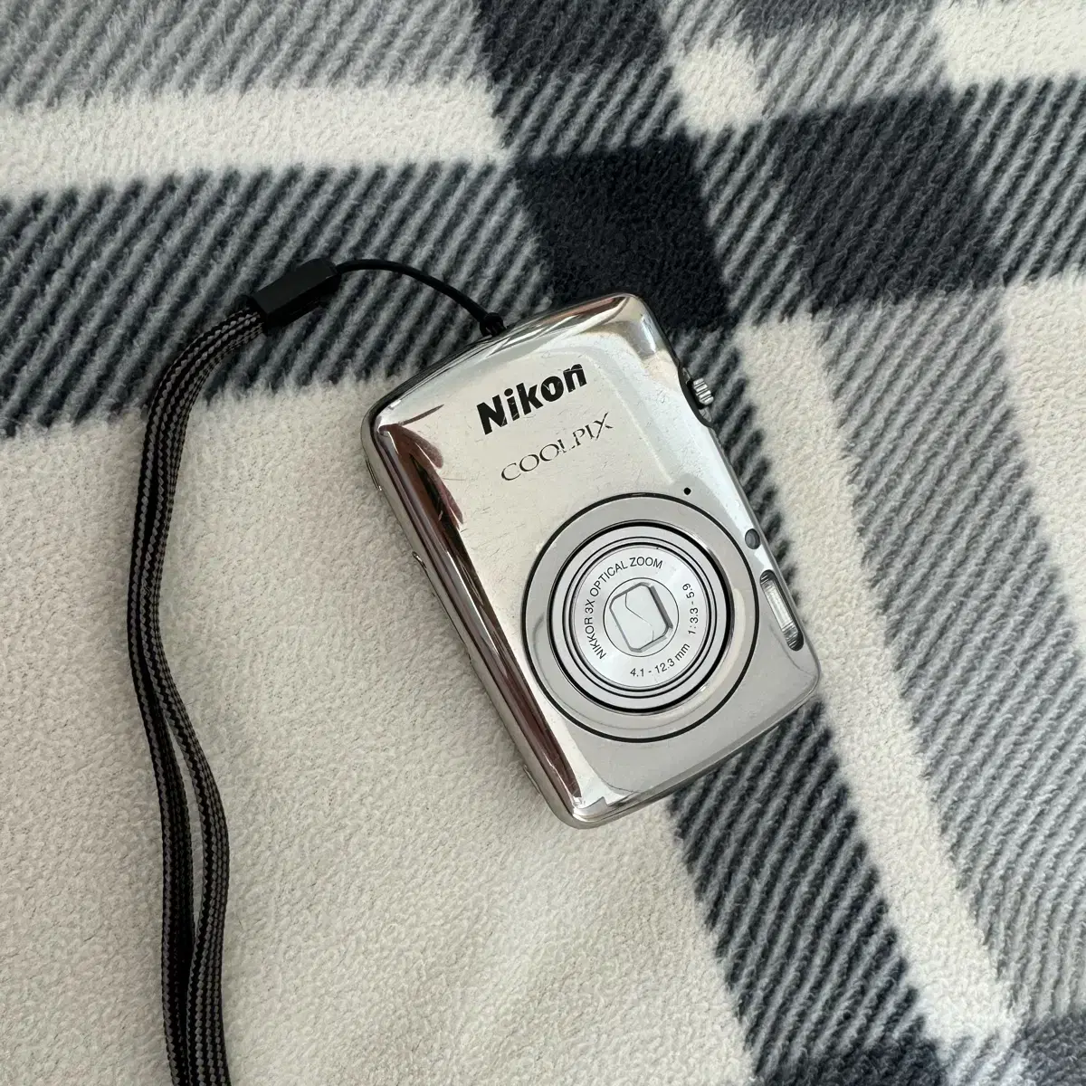 니콘 쿨픽스 S01 실버 NIKON COOLPIX 디지털 카메라 디카