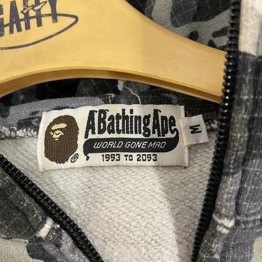 베이프 정품 카모 패치 후드집업 M bape