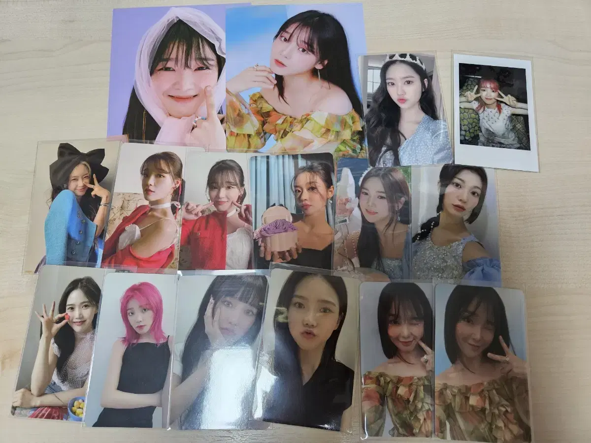 Oh My Girl Photocard, Poster, Album