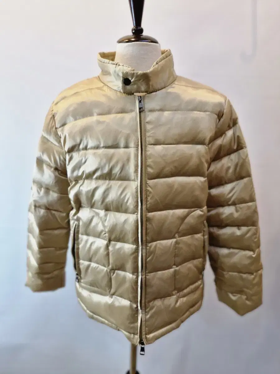 [Luxury Vintage] Moncler Rare Unisex Padding!!Excellent condition!!Price chan