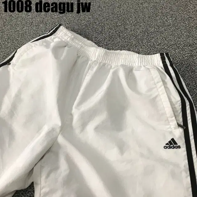 105 ADIDAS PANTS 아디다스 반바지