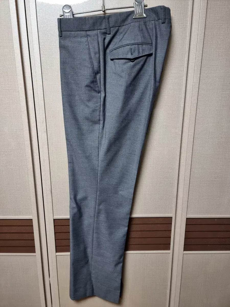 Suit Pants 32 in good condition