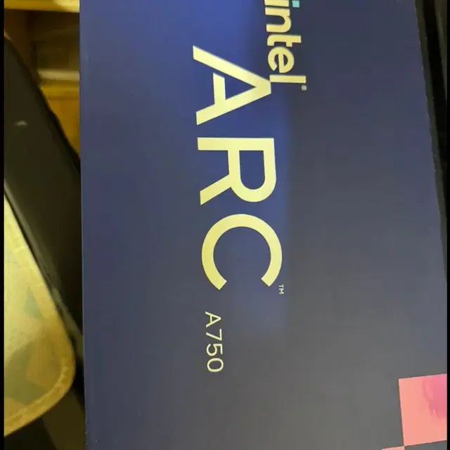 인텔 아크intel arc a750 리미티드 에디션  8g팔아요 A급