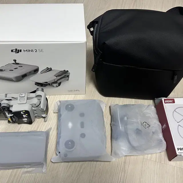 DJI mini2 SE 미니2 SE 드론 플라이모어콤보+케어리프레시 2년