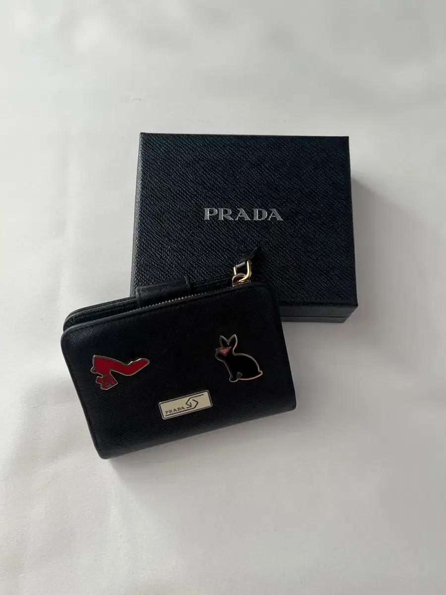 PRADA 프라다 사피아노 반지갑