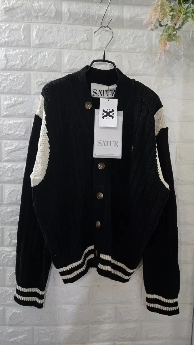 Setter Faro Varsity Oversized Boucle Cardigan