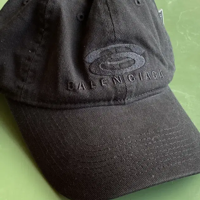 BALENCIAGA Unity Snowboard Ball Cap