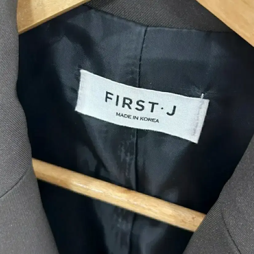 FIRST.J  딥카키정장