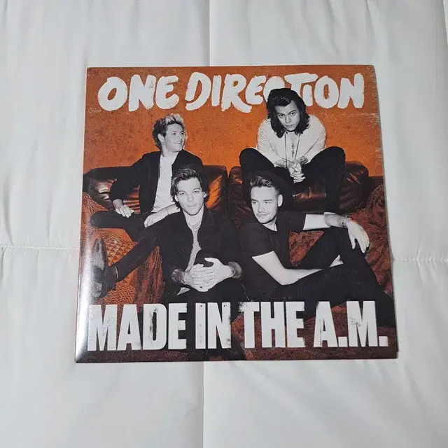 원디렉션 5집 made in the a.m. 바이닐 컬러반