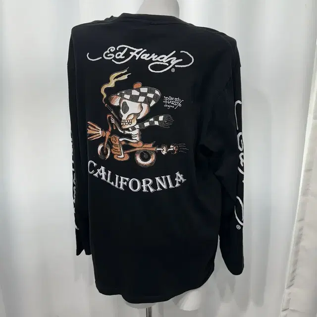 ED HARDY 프린팅 롱슬리브