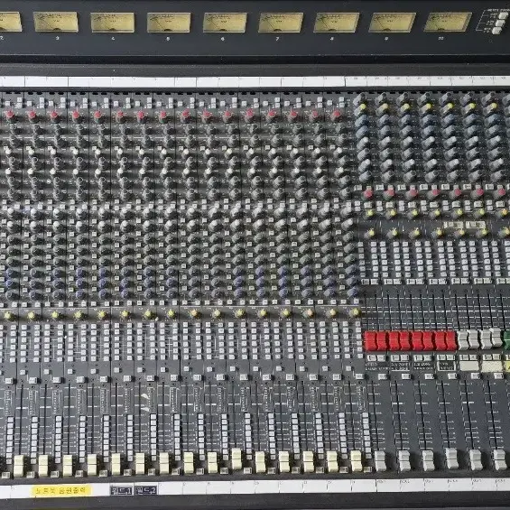 soundcraft SERIES FOUR 32CH 믹서