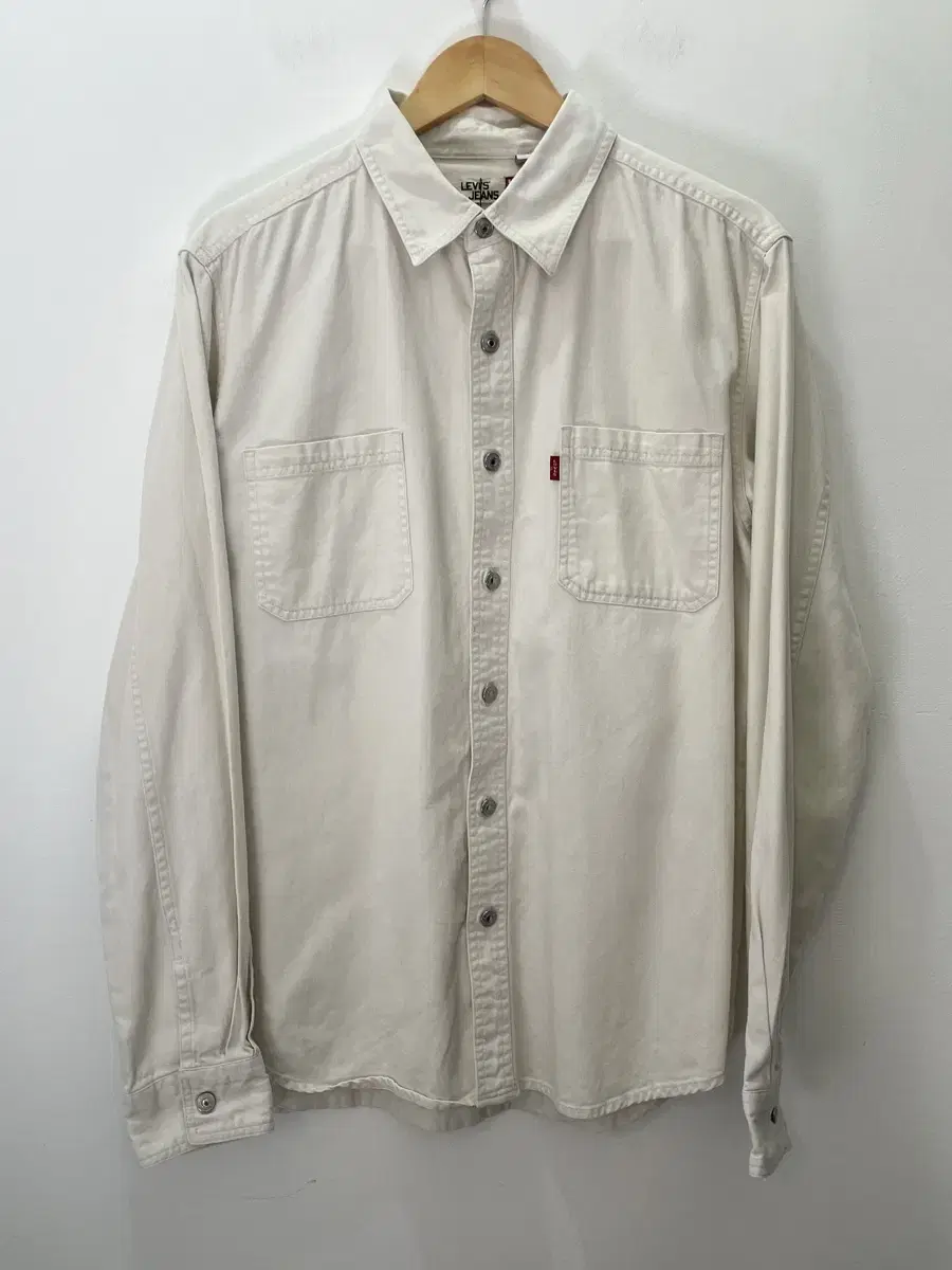 (L) Levi's Levi's Denim Ivory Shirt