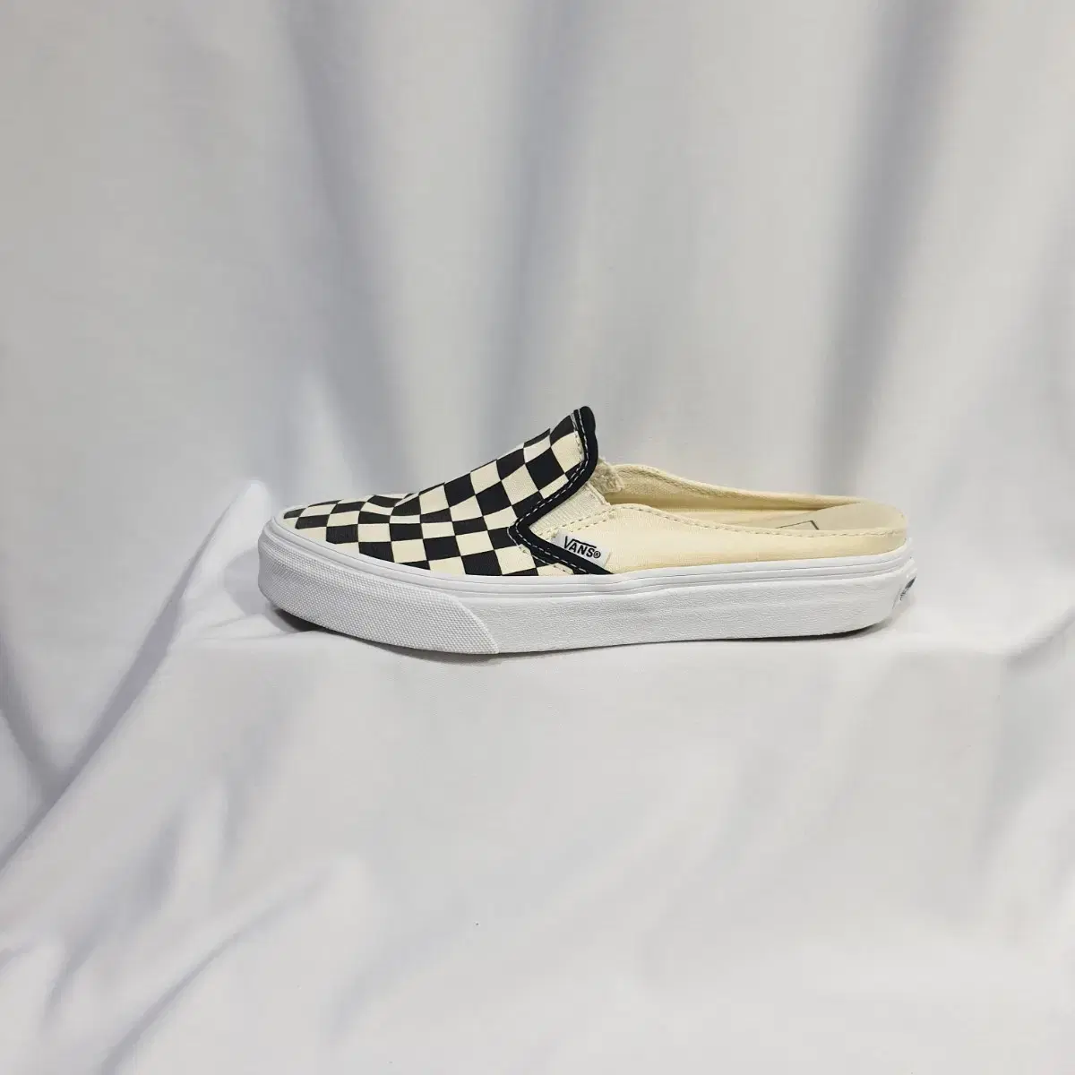 Vintage Hasser 220 Vahn's Checkerboard Mule Slip-On Sneakers