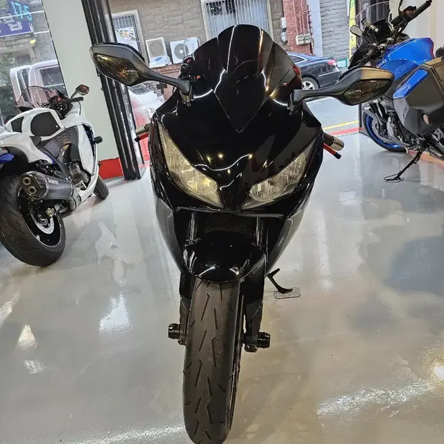 혼다 CBR1000RR 12년식 중고차량판매합니다