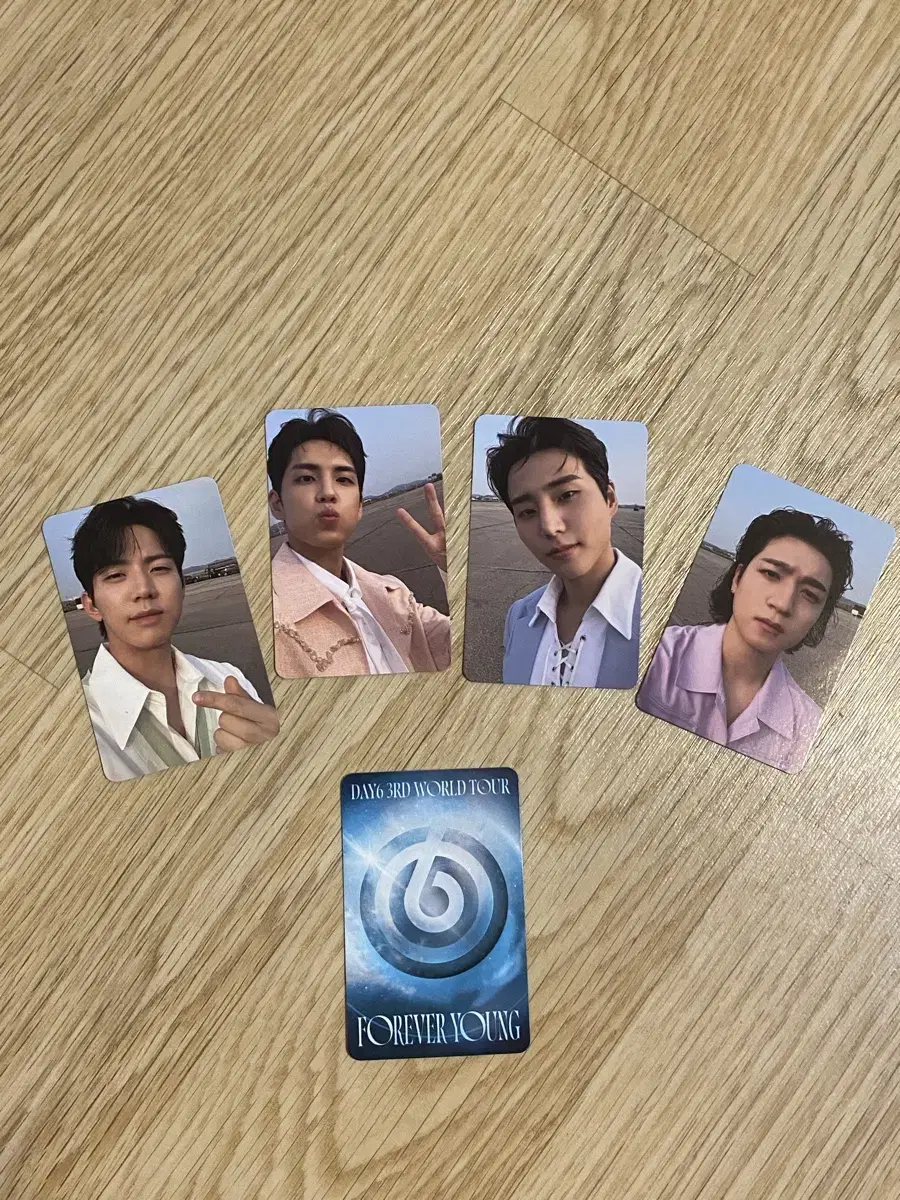 Day 6 Incheon First Cone Photocard