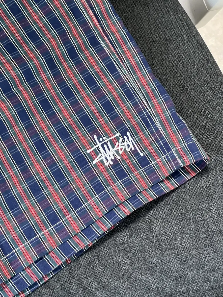 스투시  stussy 브러쉬드 숏 브러쉬 코튼 마운틴 체크 반바지 XL