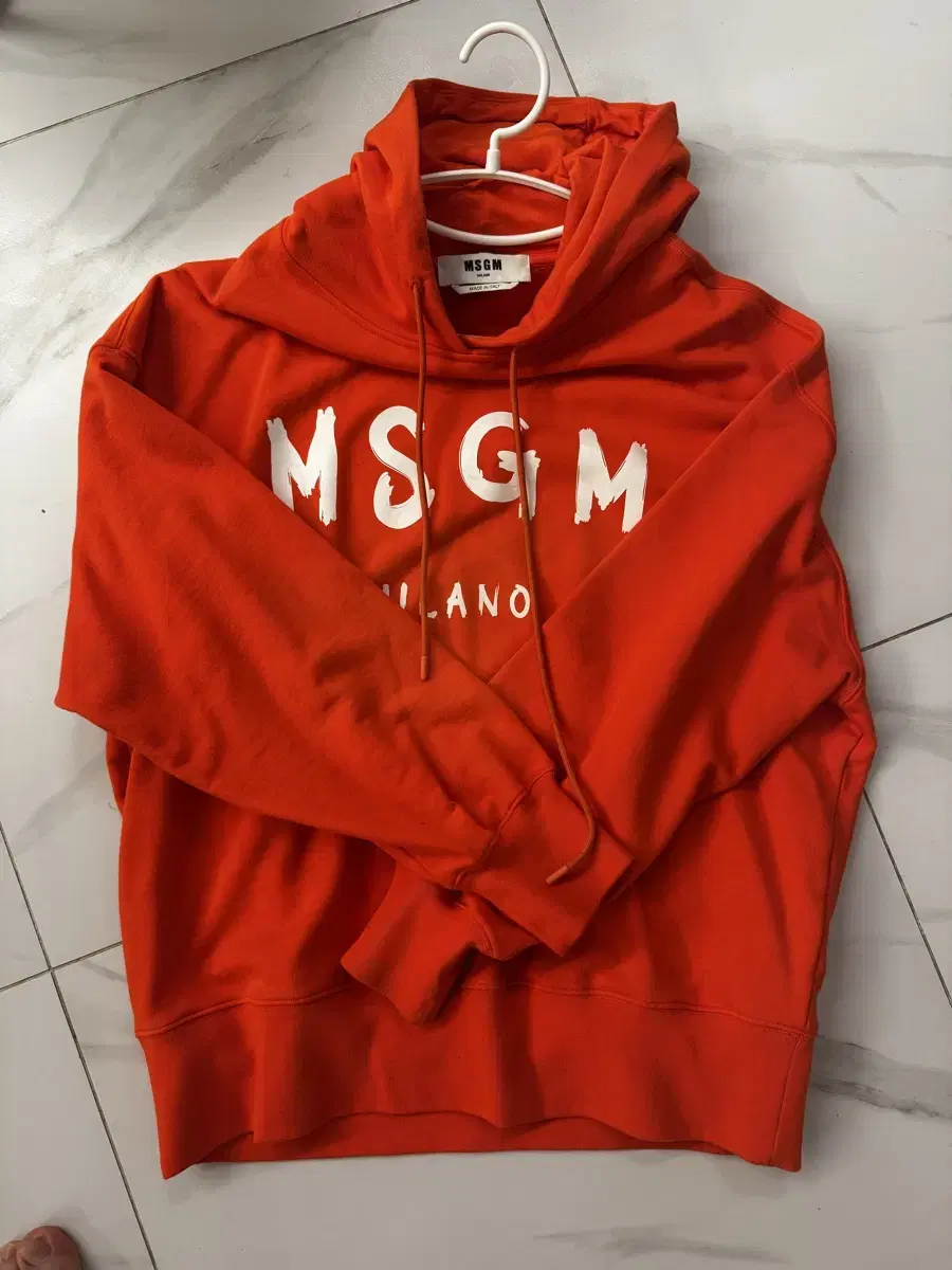 msgm 브러쉬드 로고 후드 라지 오렌지 최상급