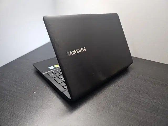 삼성 i7 6700HQ GTX920 노트북 25만