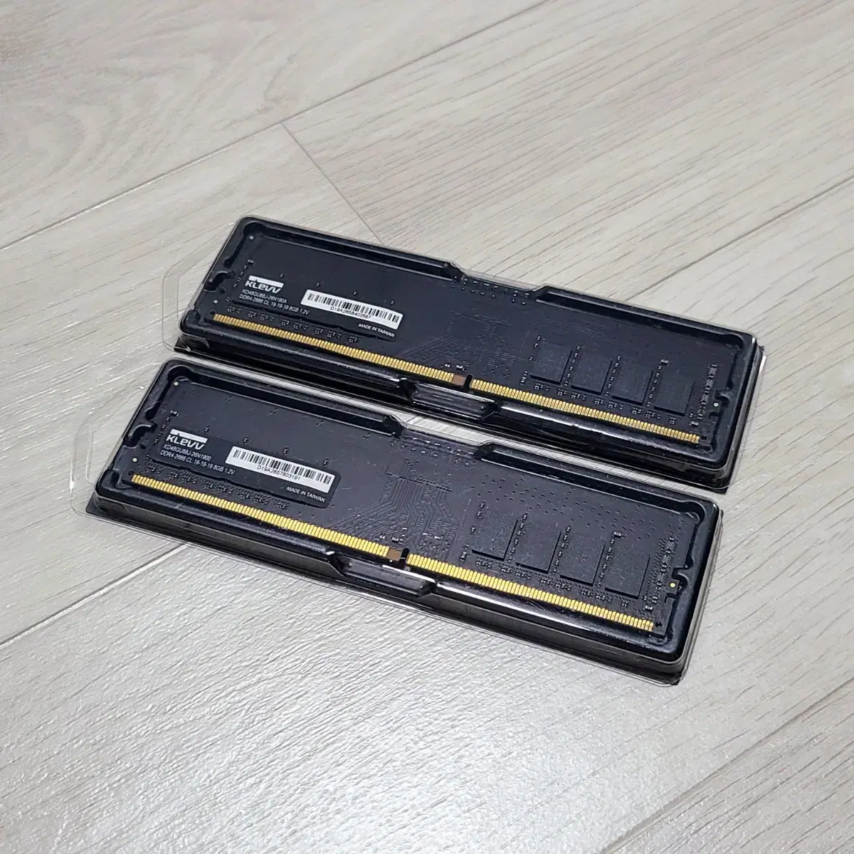 클레브 DDR4 8GB 2666Mhz 램 2개