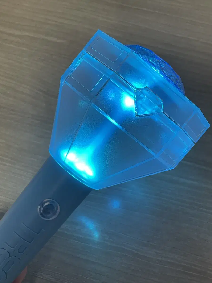 Treasure lightstick Trite