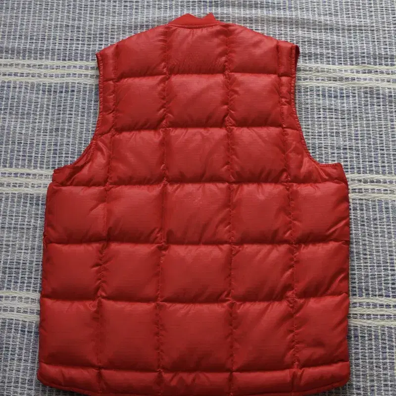 Eddie bauer 80s down vest 에디바우어 베스트