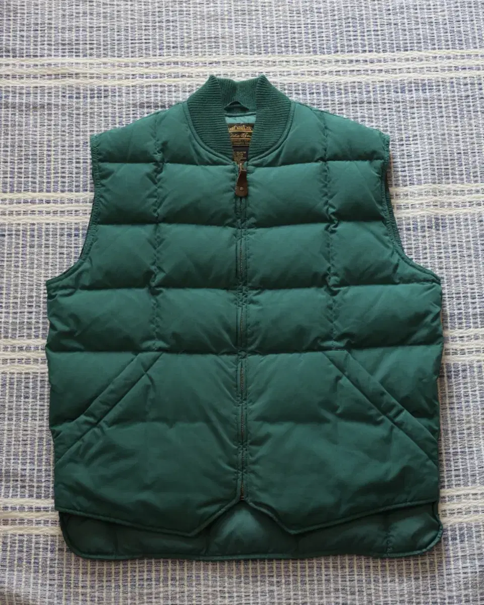 Eddie bauer 90s down vest 에디바우어 베스트