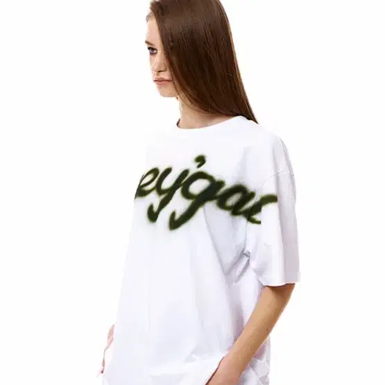 leey spray over size f-shirt white