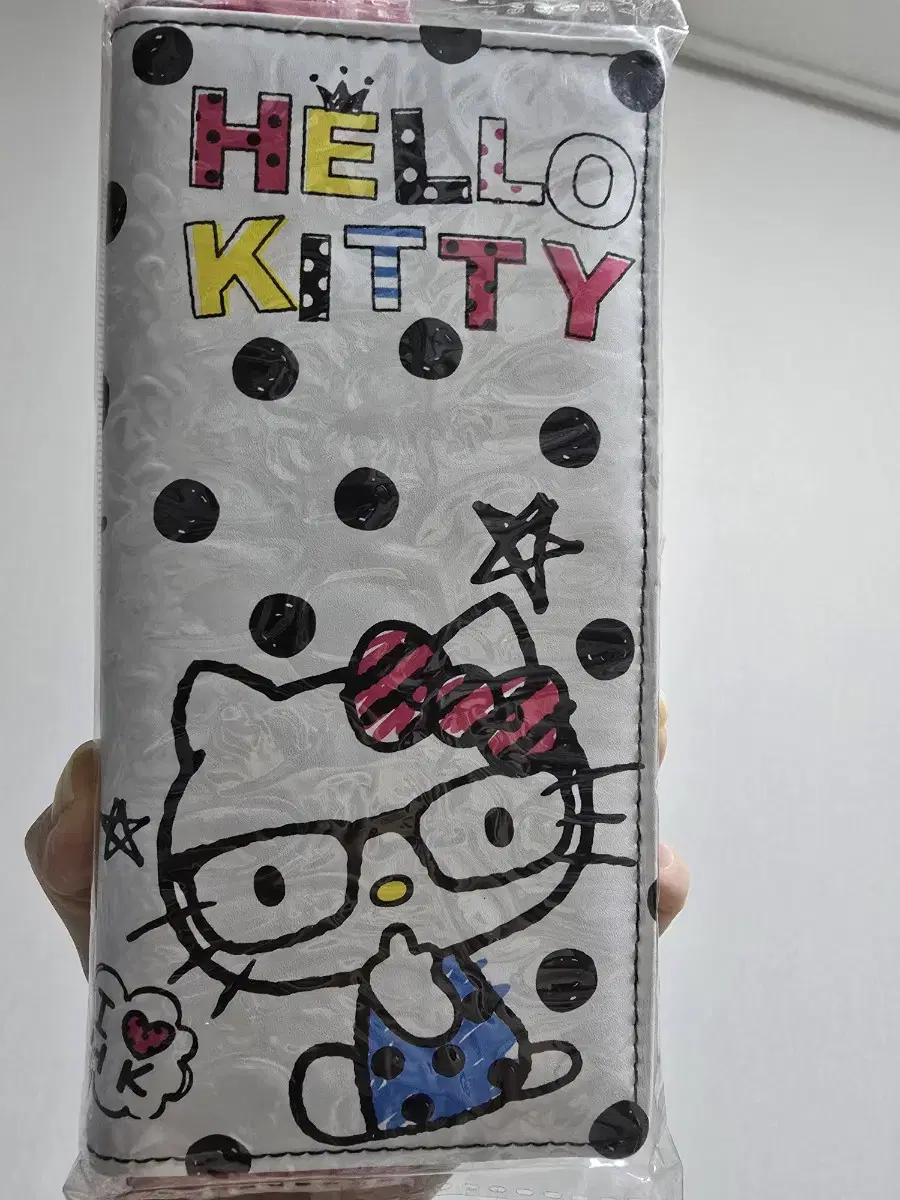 Classic Hello Kitty long wallet from 2013