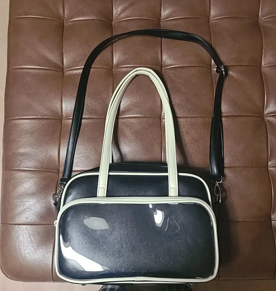 Sell leather tote bags