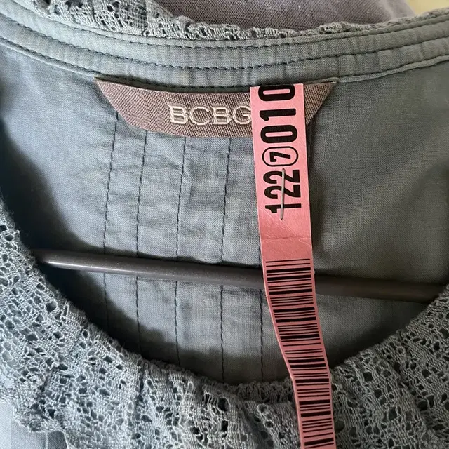 bcbg 블라우스