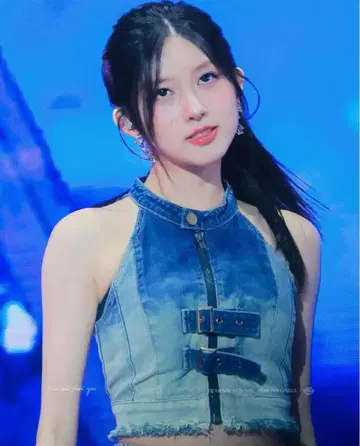 데님 크롭탑과 아우터 세트 K-POP 패션