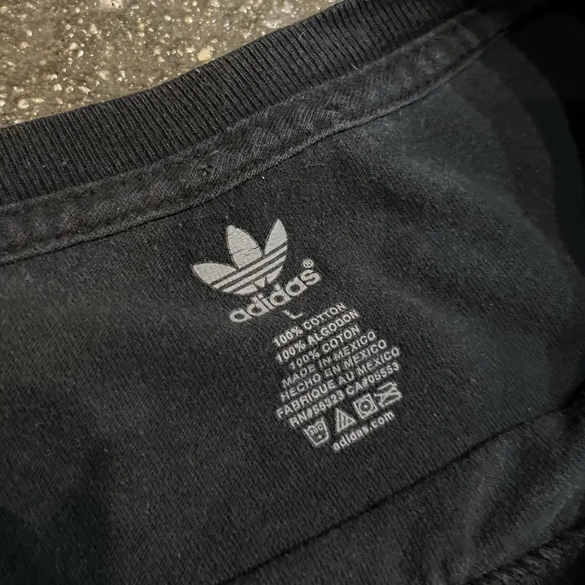 Adidas 스컬 프린팅 티셔츠 (100)