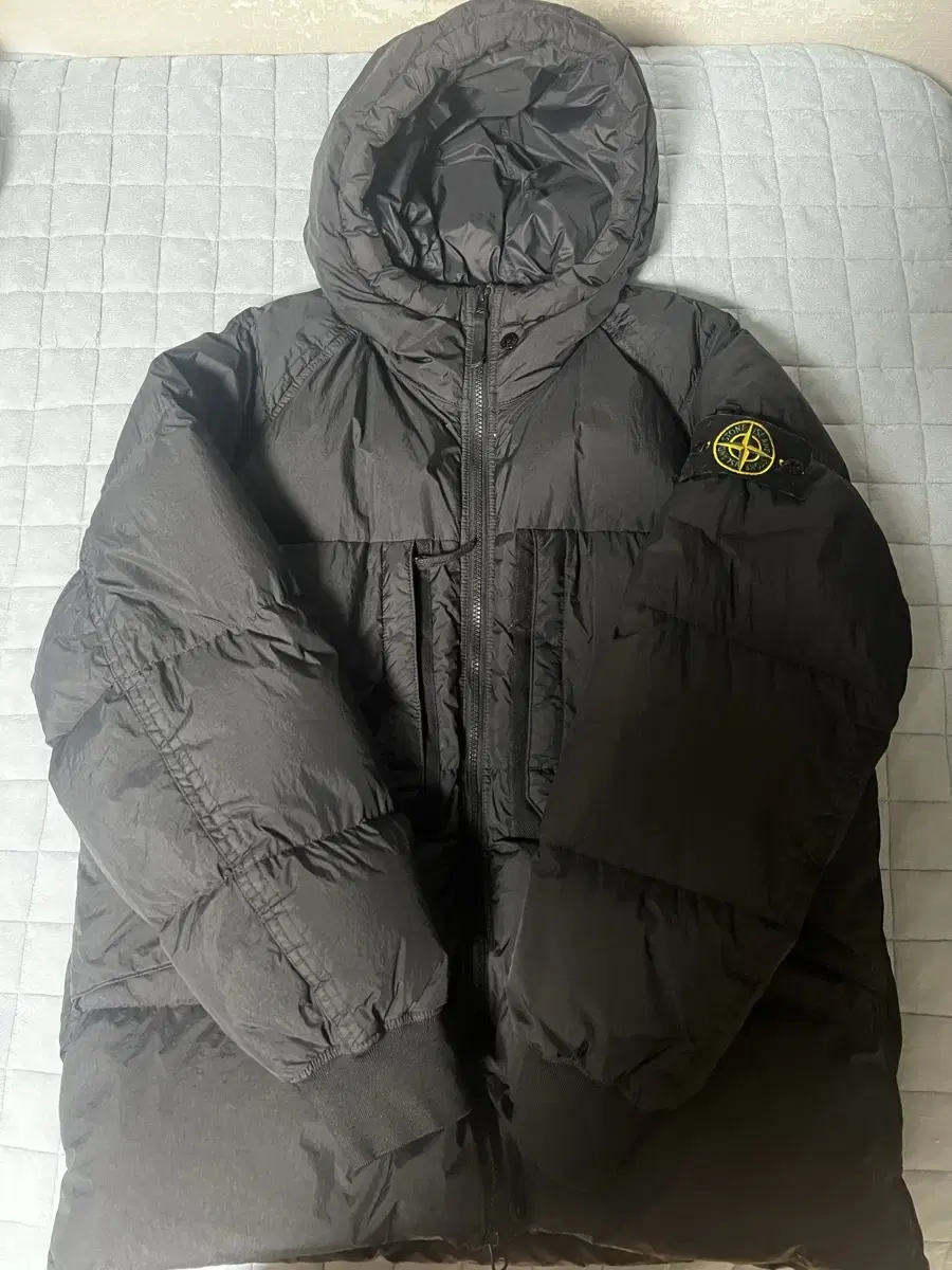 Stone Island 23FW Garment Dyed Crinkleclap Recycled Nylon Hooded Down