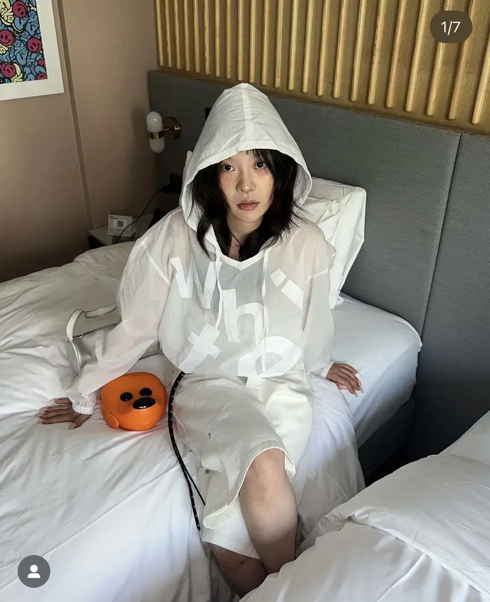 더뮤지엄비지터나일론후드 NYLON SUMMER HOODIE