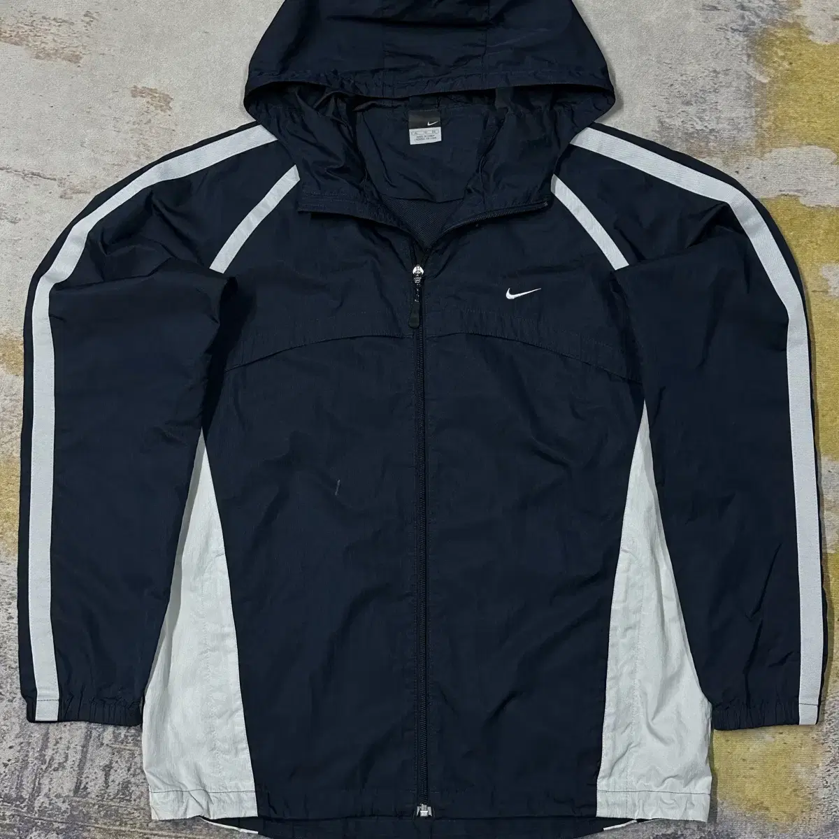 Nike Old School Swoosh Hooded Windbreaker XL