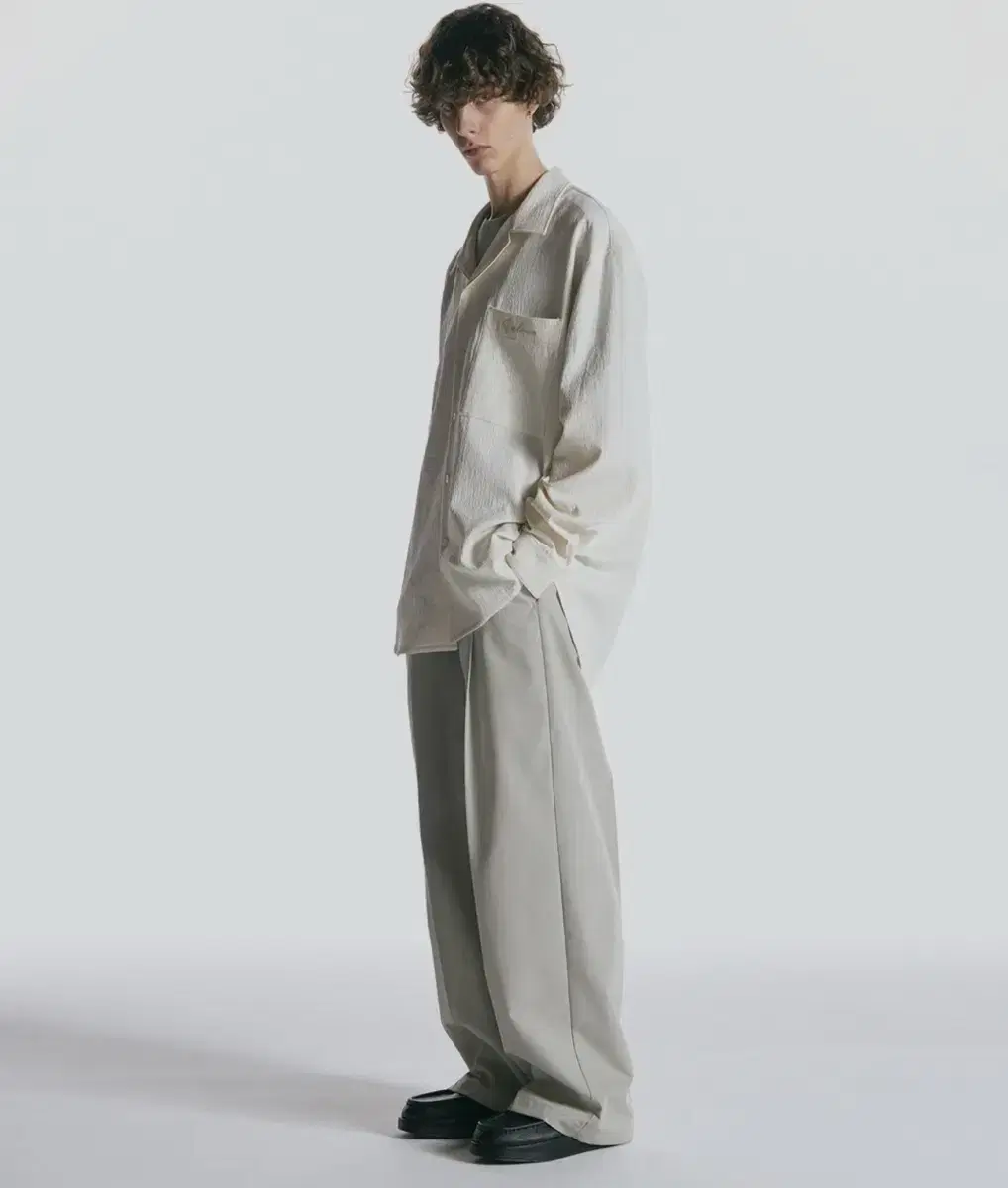 인사일런스 23SS 와이드 치노 팬츠 GREY BEIGE