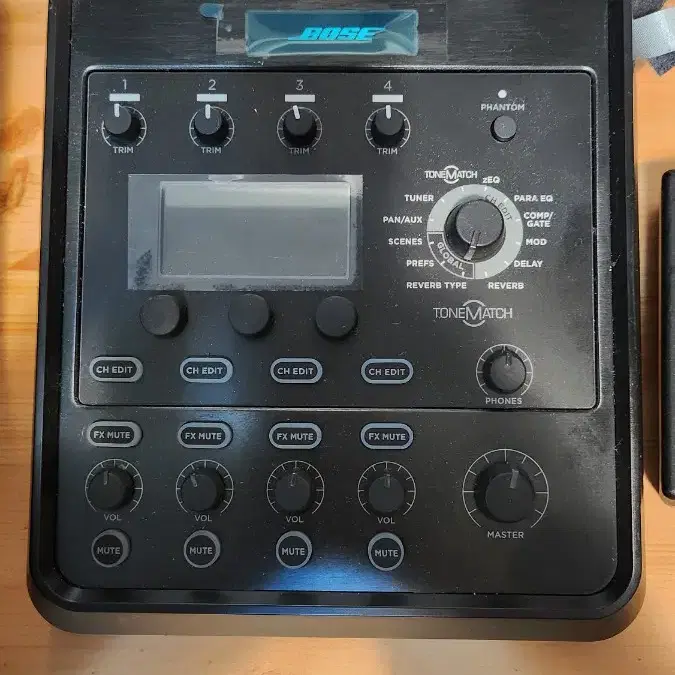 BOSE T4S Tonematch mixer