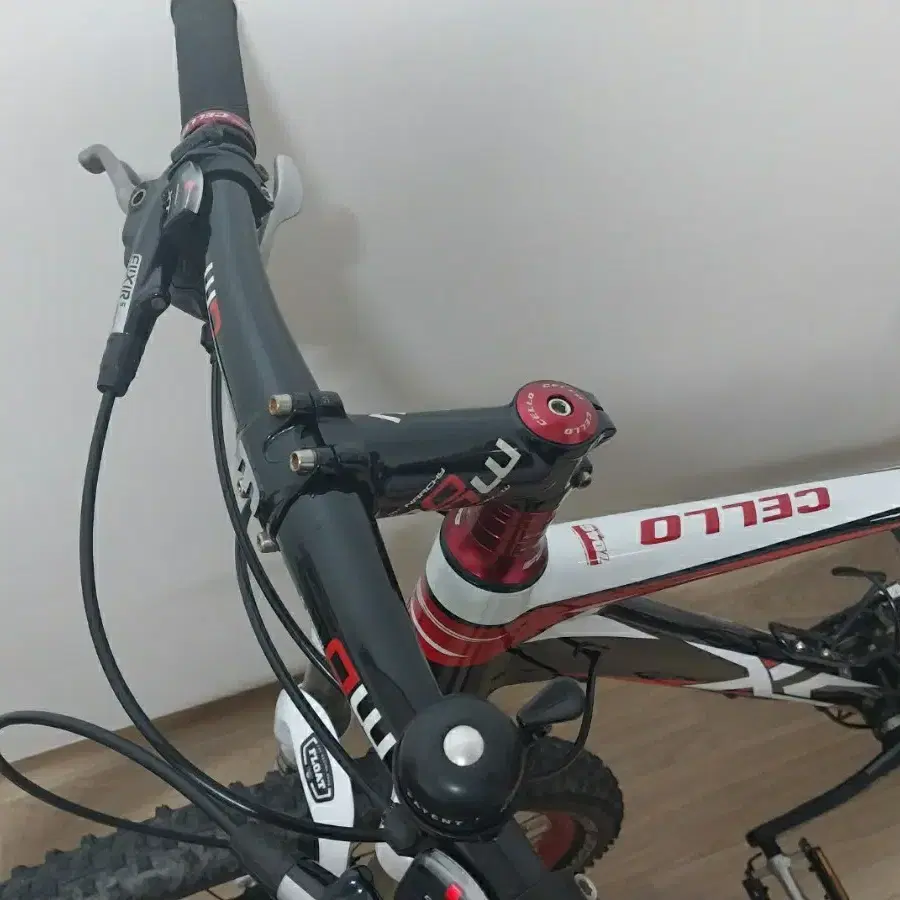 첼로Xt7046MTB,자전거